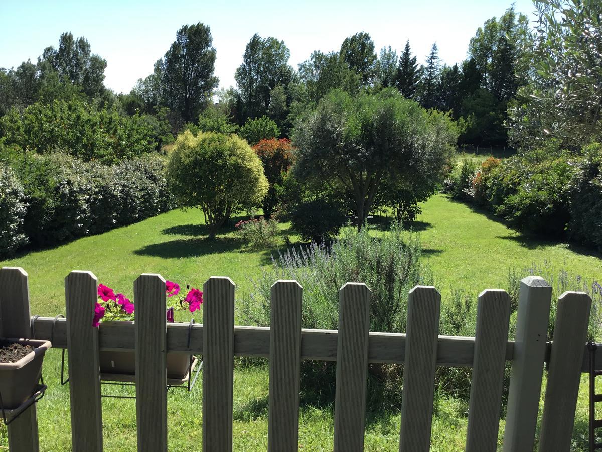 La Cabane De Pepe Emilien Bed & Breakfast Chomérac Dış mekan fotoğraf