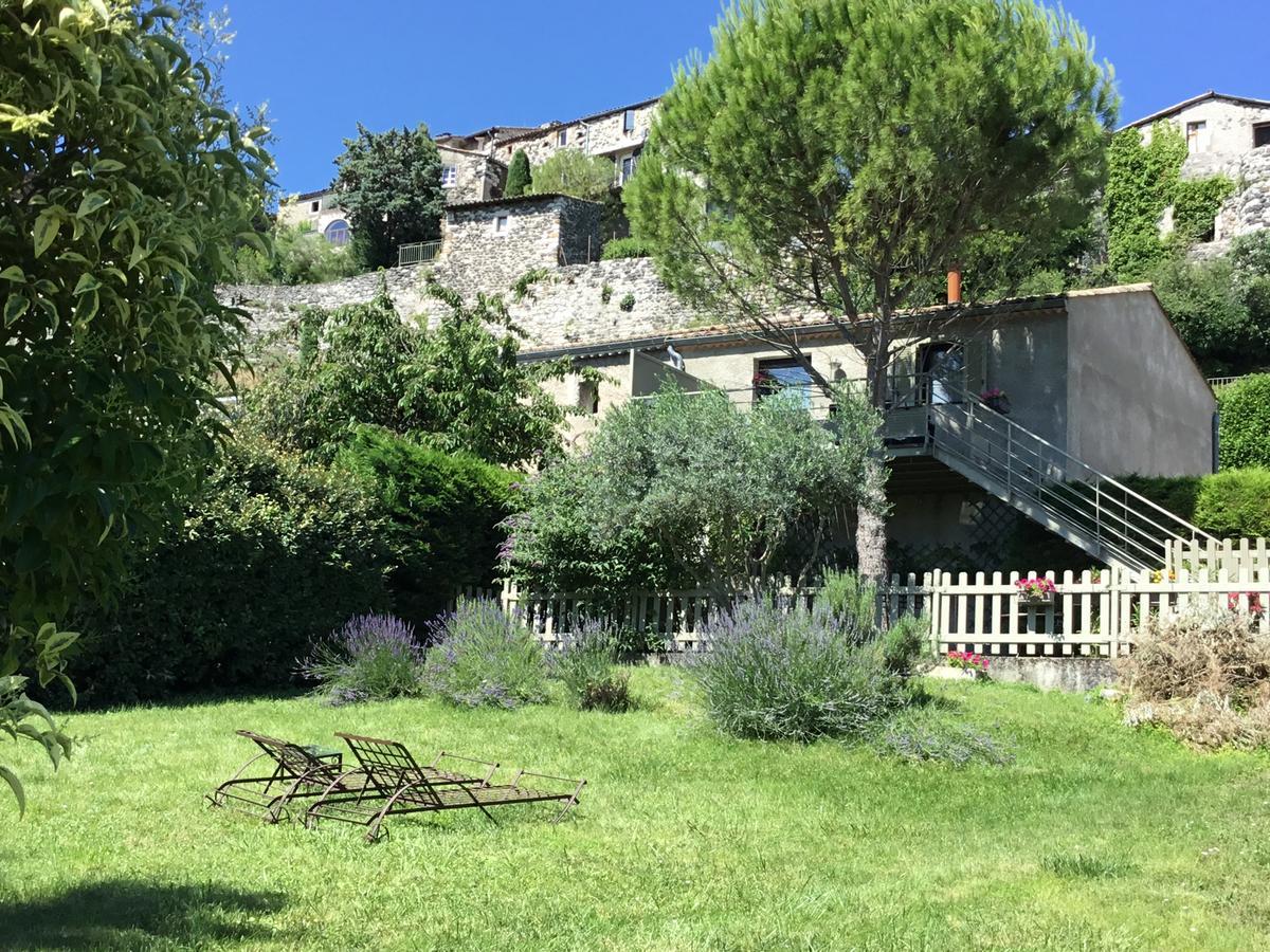 La Cabane De Pepe Emilien Bed & Breakfast Chomérac Dış mekan fotoğraf